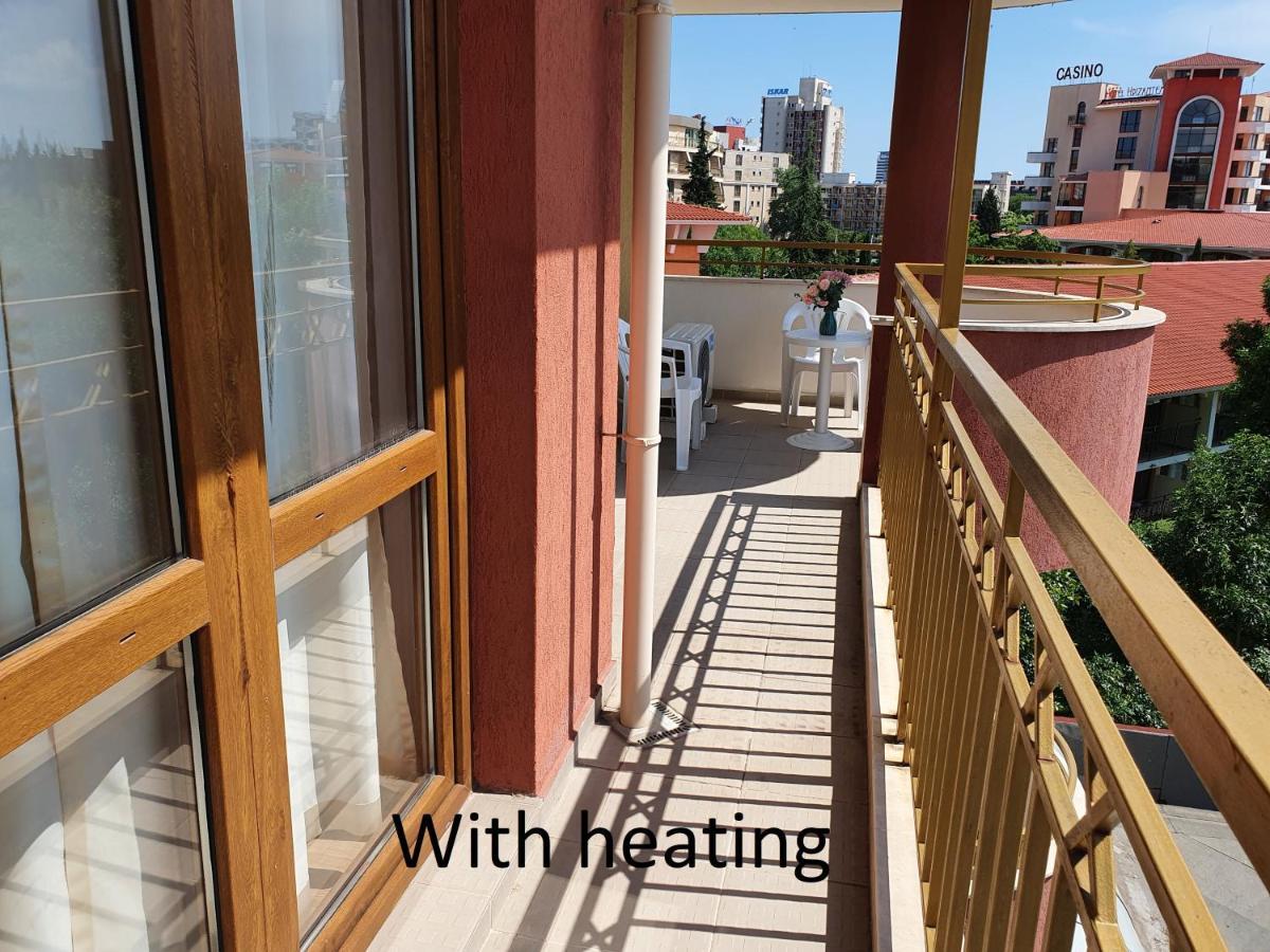 Apartment Ashton Hall - Sonnenstrand - Ost Pantai Sunny Bagian luar foto